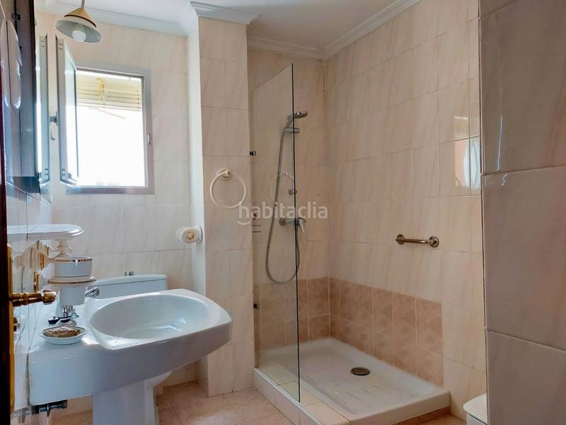 Foto 8bd0a325-0940-4be2-8248-b31eedf91b6d. Pis a avenida manuel siurot 3a a Bami - La Estrella Sevilla