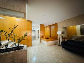 Piso en Avenida ramon y cajal 7. ** finca representativa **