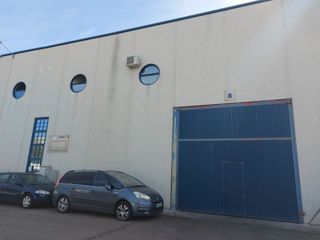 Affitto Capannone industriale in Avda. de las naciones 11. Alquilo nave en el señorio illescas 432 metros