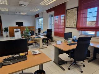 Office space in Juan xxiii 1. Ideal para cualquier negocio, zona de trabajo o estudio.