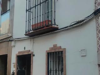 Casa en Calle rosario 6. Preciosa casa reformada en pleno centro
