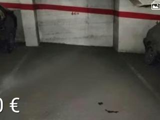 Alquiler Parking coche en Transversal  75. Plaza parking transversal 75