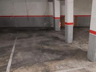 Alquiler Parking coche en Carrer de la cooperativa 4. Pàrquing + traster