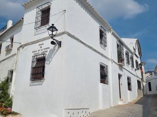 Mas à Calle cerrillo 31. Refugio moderno y eficiente en zuheros, listo para entrar e idea