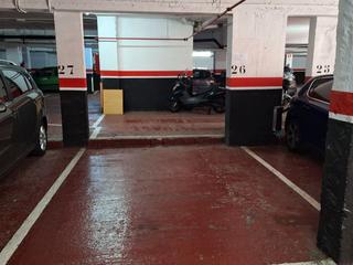 Alquiler Parking coche en Carrer d'espronceda 281. Parking coche mediano