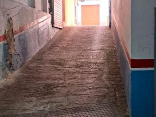 Miete Autoparkplatz in Guifré el pelós 32. Parking calle guifré el pelos al lado de la farmacia