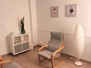Rent Office space in Ronda universitat  7. Alquiler de sala para psicólogos, psicoterapeutas o coaches – ro