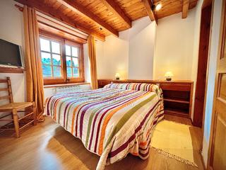 Lloguer Casa adossada a Carrer major 13. Casa grande en baqueira 4 habitaciones para 8 o 10 personas alqu