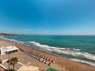 Piso en Paseo maritimo rey de españa 131. Precioso apartamento en primera línea de playa