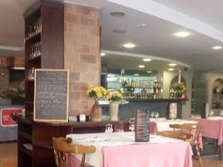 Pas-de-porte Local commercial à Avinguda de santa coloma 50. Se traspasa bar / restaurante  en funcionamiento en andorra la v