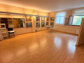 Affitto Locale commerciale in Empar nadal 22. Local en el centro del pueblo