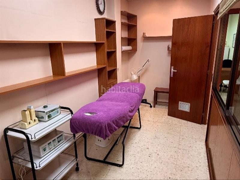 Foto 6790c03b-6478-4ffa-809b-041633cf49b8. Miete geschäftsraum in empar nadal 22 in Nucli Antic Cunit