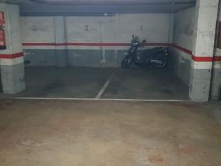 Lloguer Aparcament cotxe a Puig i valls 22-24. Plaza de parking para coche mediano-grande en sants- badal en sa