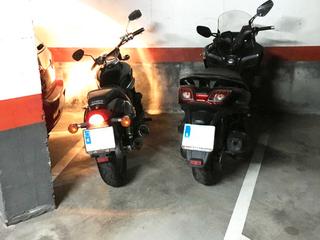 Lloguer Aparcament de moto a Ramón turró 71. Plaza garaje doble para motos en ramón turró, 71