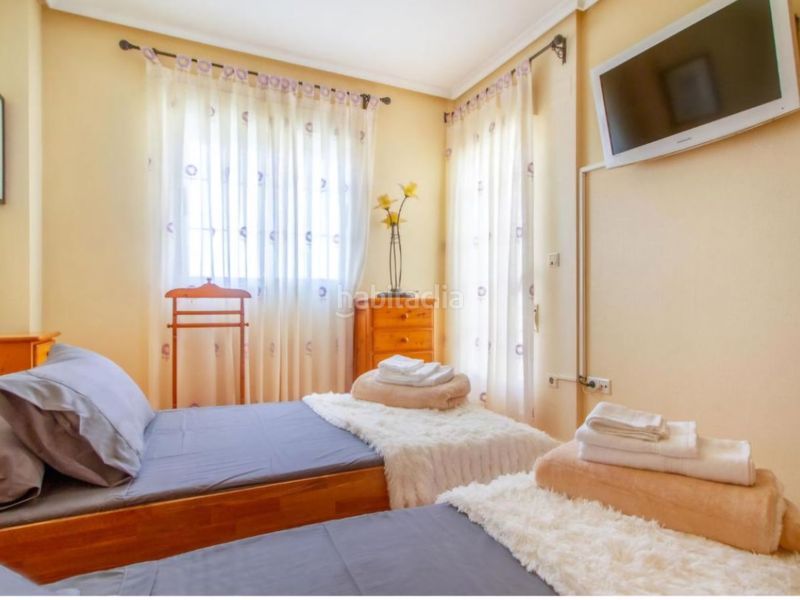 Foto f5b07336-a2f4-46e7-a72a-09d07d76237d. House in finlandia 2 8 in Puerto Marino Santa Pola
