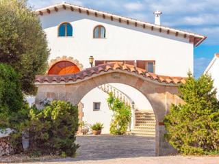 Xalet a Av calan brut 20. Impresionante casa con las mejores vistas de cala en blanes