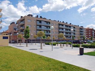 Lloguer Pis a Monterols  36. Ático duplex, con solarium y parking