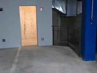 Miete Autoparkplatz in D'avall  2-4. Alquiler parking  13 m2 + trastero 3,9 m2