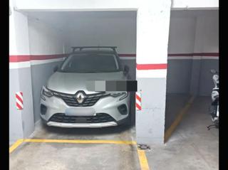 Lloguer Aparcament cotxe a Pintor coello  37. Parquing coche mediano y moto