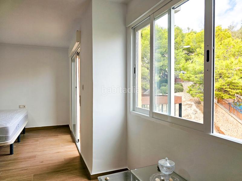 Foto 1162e3a2-f57a-4634-bc7c-6b64384c8507. Location studio dans pintor murillo 57 dans Campoamor Alicante