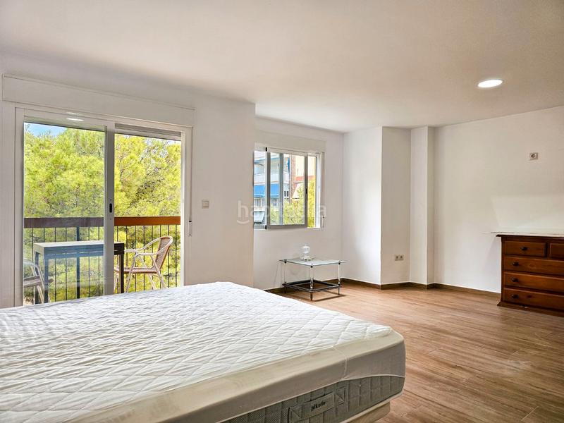 Foto 9c00f0ec-369b-4a74-b9ea-069d8c869f57. Location studio dans pintor murillo 57 dans Campoamor Alicante