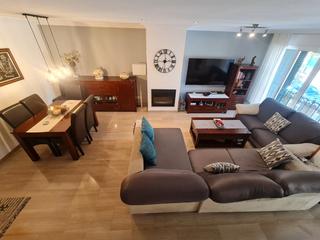 Chalet en Rector bartomeu martorell 42. Chalet adosado en son xigala