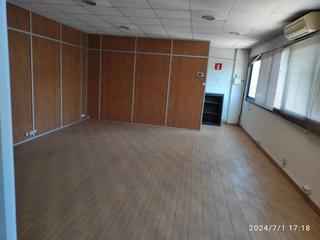 Alquiler Oficina en Carrer de grècia 10c. Oficinas en alquiler