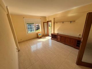 Pis a Avenida diagonal  10. Zona ayuntamiento, cerca de todos los servicios, finca con ascen