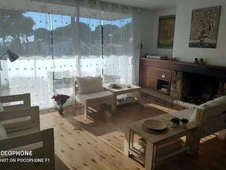 Pis a Passeig garbí  48. Piso luminoso y elegante en la pineda de castelldefels