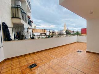 Appartement à General cucala  7. Impresionante piso seminuevo con ascensor con 3 habitaciones, 2