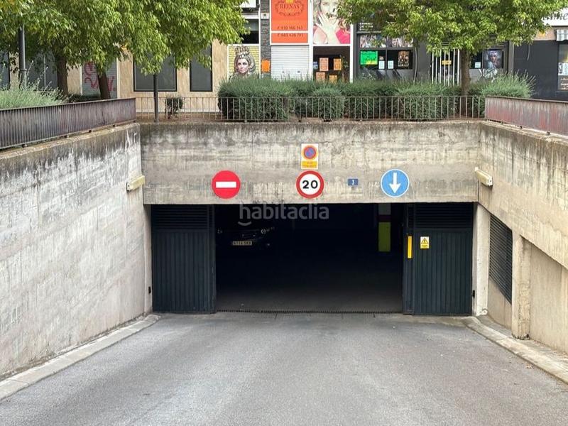 Foto 1496324d-3b10-405c-8ba9-3584f44ef3fe. Aparcament cotxe a calle de yugoslavia 3 a El Carrascal Leganés