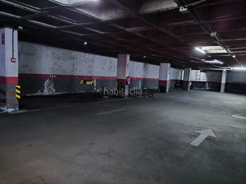 Foto 6f9444dd-9f1e-4466-ad3a-e368fcd94cd9. Aparcament cotxe a calle de yugoslavia 3 a El Carrascal Leganés