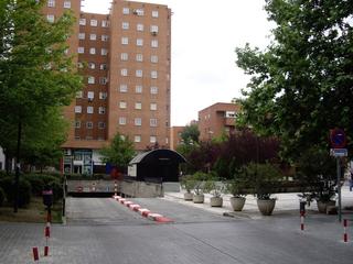 Parking coche en Calle de yugoslavia  3. Plaza de garaje subterráneo en venta, leganes el carrascal