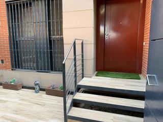 Maison jumelée à Carrer casals dels mogoda 135. Exclusiva casa adosada con jardín privado, piscina y garaje.