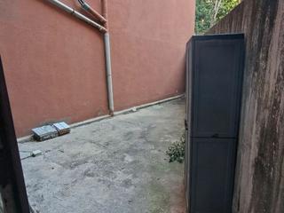 Location Local commercial à Carrer de dalt 6. Local en zona muy céntrica