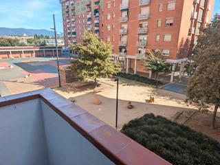 Location Appartement à Plaza can monic 1. Piso con 4 habitaciones, balcón y ascensor