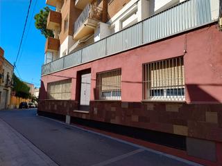 Location Local commercial à Av isaac albeniz 16 planta baja. Local muy centrico y bien comunicado en tiana