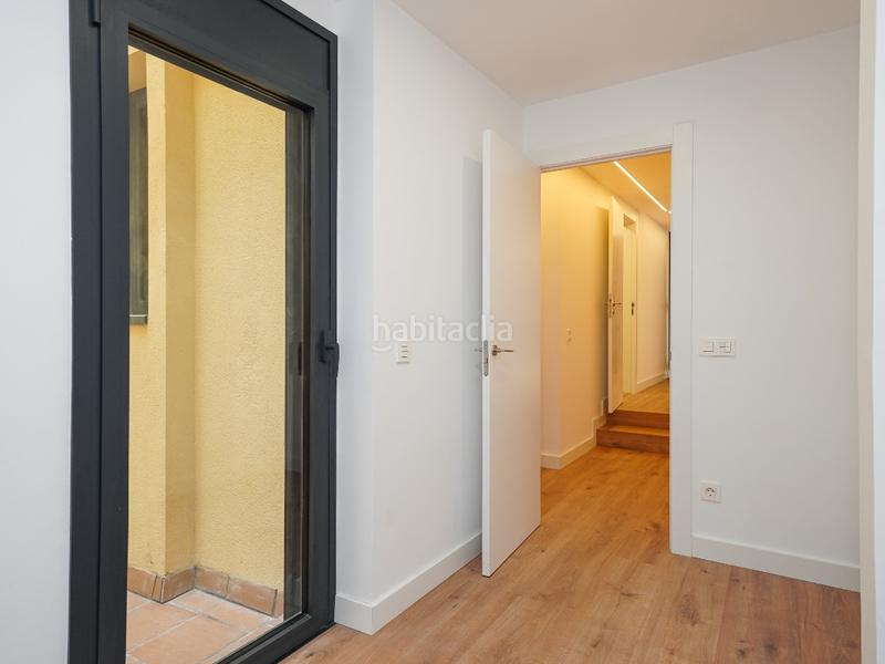 Foto 1e114ab1-7954-479b-a802-3fb69bdfe01b. Casa adossada a mossen anton 83 a Centre Badalona