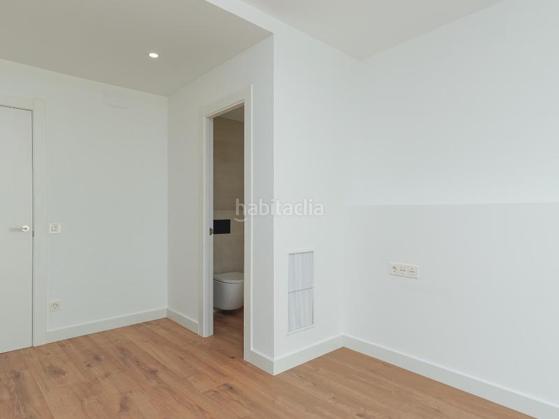 Foto 24eef8e3-2bcb-40e6-9ebe-66e06d0e13a5. Casa adossada a mossen anton 83 a Centre Badalona