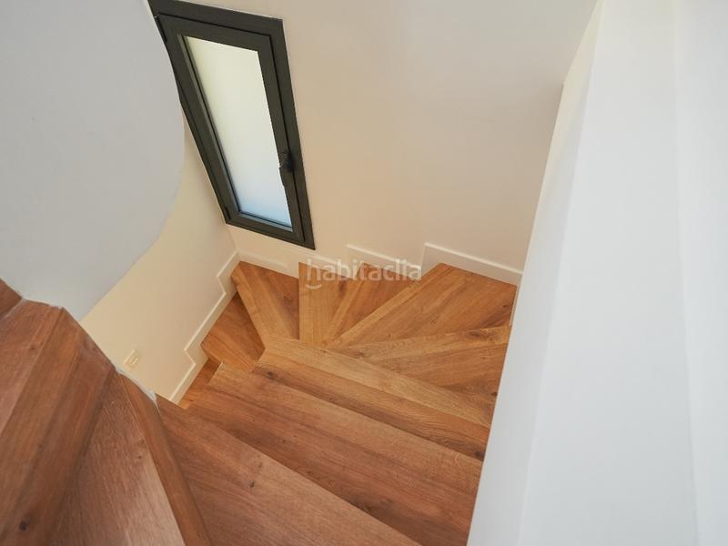 Foto 38ba36c4-c937-40a7-baab-85a80891ff3a. Casa adossada a mossen anton 83 a Centre Badalona