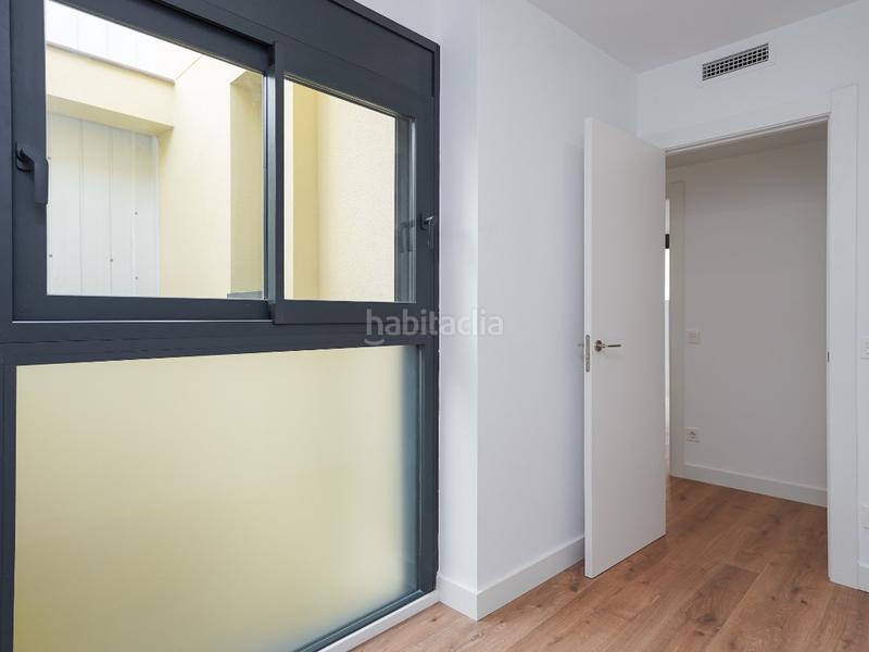 Foto 3b7d028f-8382-4f41-8bbe-2b5841250140. Casa adossada a mossen anton 83 a Centre Badalona