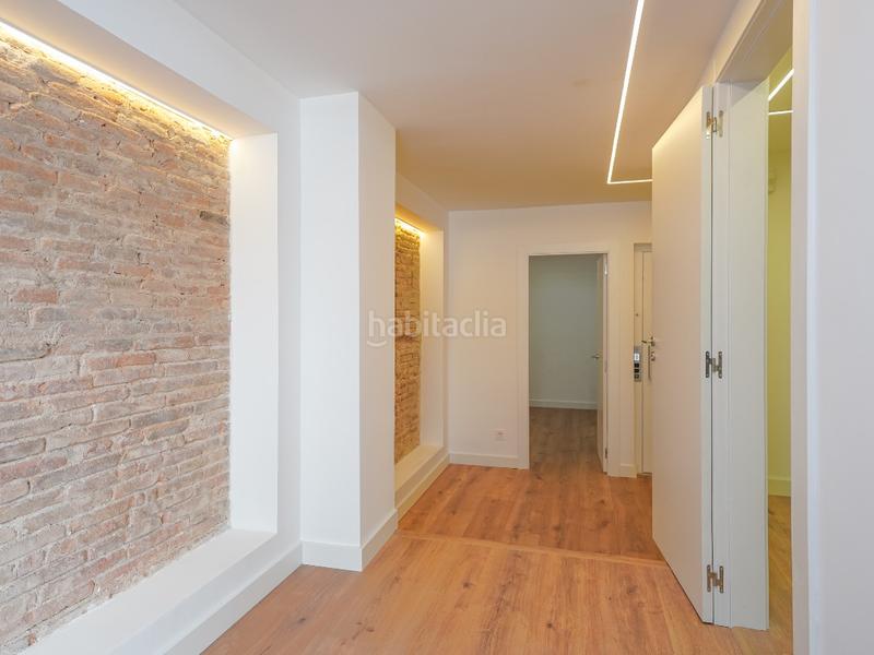 Foto 87fcc6c9-4e6c-429e-99ef-4fa65df9f258. Casa adossada a mossen anton 83 a Centre Badalona