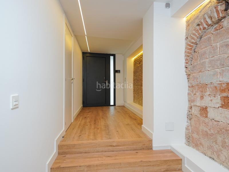 Foto db9892e0-0532-423e-959f-bdbd1a4b7936. Casa adossada a mossen anton 83 a Centre Badalona