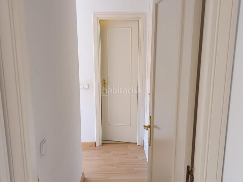 Foto 454f2c22-eebe-409e-a942-f8d65205b159. Piso en calle Timón 14 en Timón Madrid