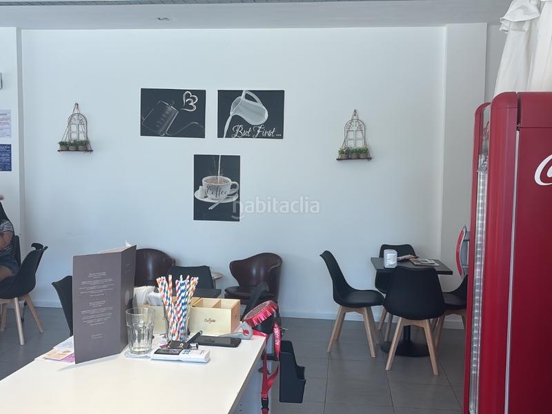 Foto 29870ef5-9097-4cd8-b151-d90cdf829431. Traspaso local comercial en calle president francesc macià 63 en Salt