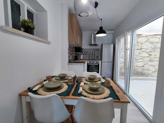 Location Appartement à Doña amalia 48. Piso reformado a 800 m de la universidad