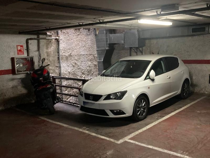 Foto cdd63537-8d26-48eb-8566-32fb426ecf1f. Aparcament cotxe a joaquim valls 96 a Verdum Barcelona