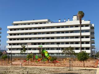 Rent Flat in Passeig antonio machado  33. Precioso piso de 4 dormitorios en sant adrià del besós