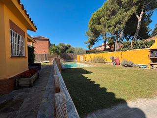 Chalet in Avinguda de l'aneto 7. Descubre tu refugio perfecto en el corazón de la naturaleza!!