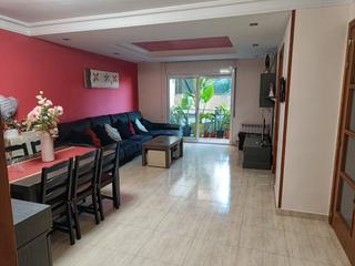 Appartement à Alfonso castelao  30. Disfruta de la comodidad y el bienestar familiar en una zona pri